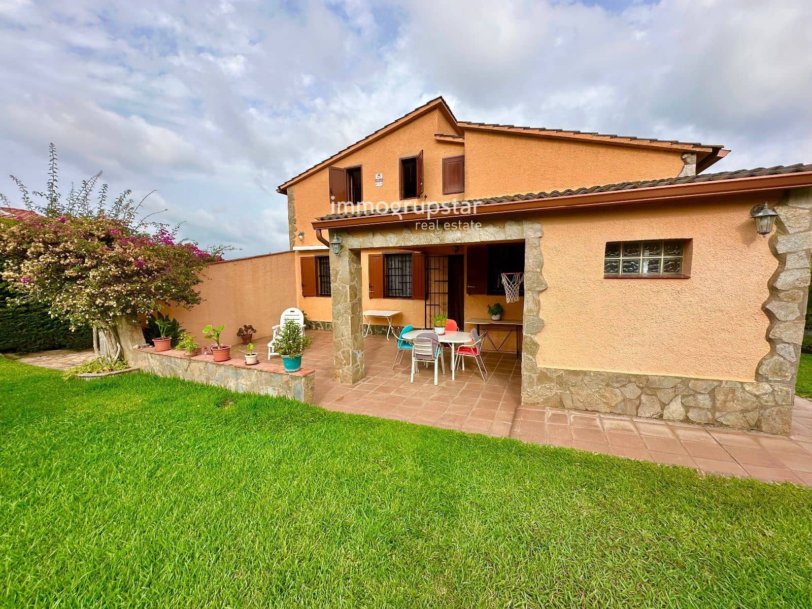 6 soverom Villa til salgs i Calonge i Sant Antoni med svømmebasseng garasje - € 590 000 (Ref: 9180363)