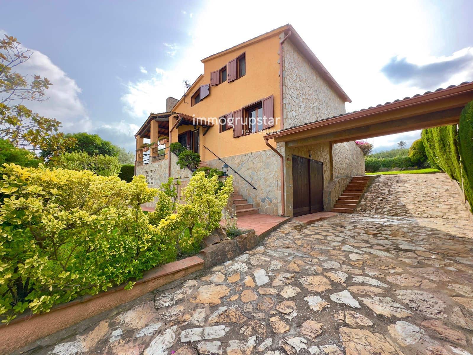 6 soverom Villa til salgs i Calonge i Sant Antoni med svømmebasseng garasje - € 590 000 (Ref: 9180363)