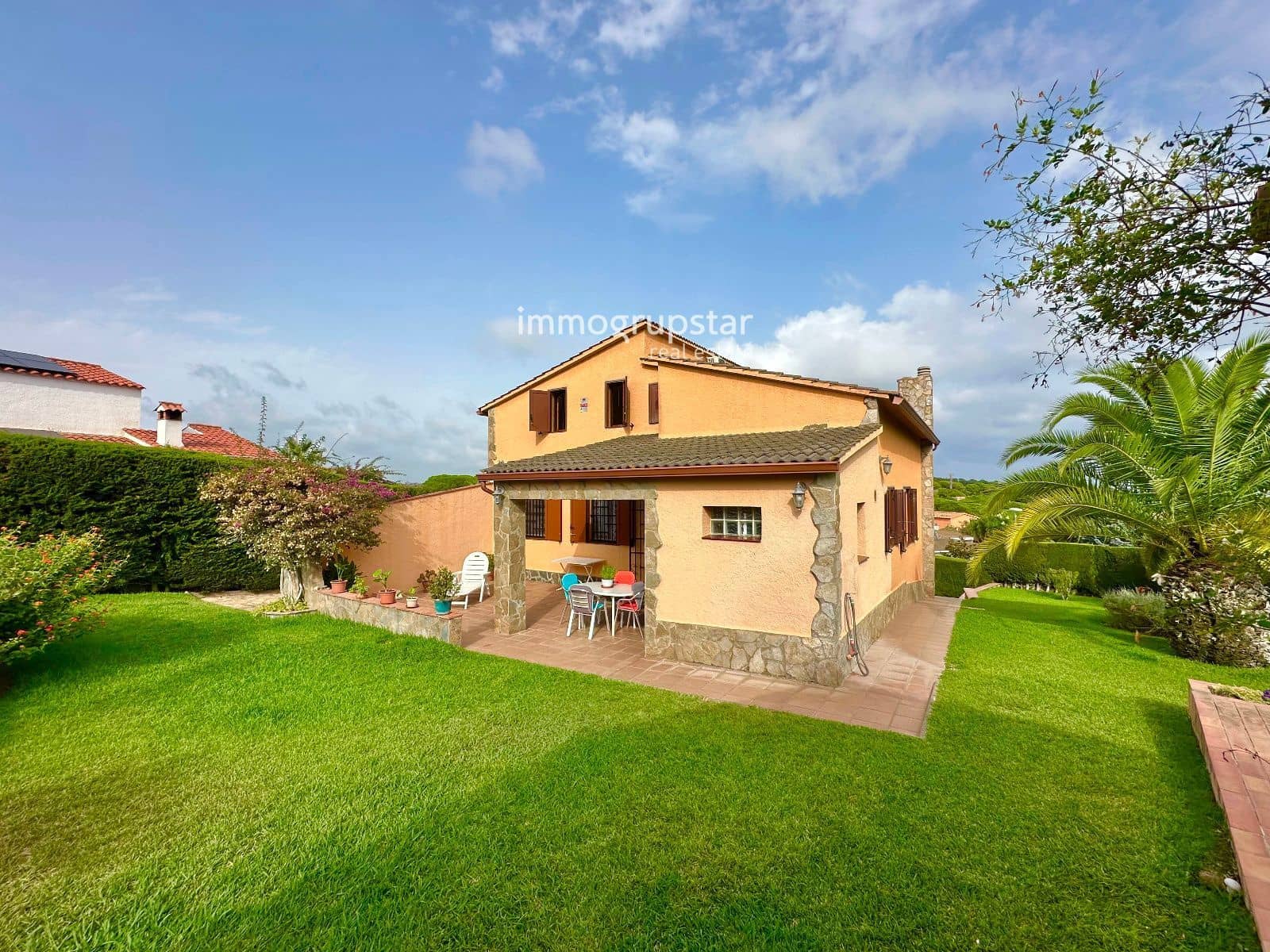 6 soverom Villa til salgs i Calonge i Sant Antoni med svømmebasseng garasje - € 590 000 (Ref: 9180363)