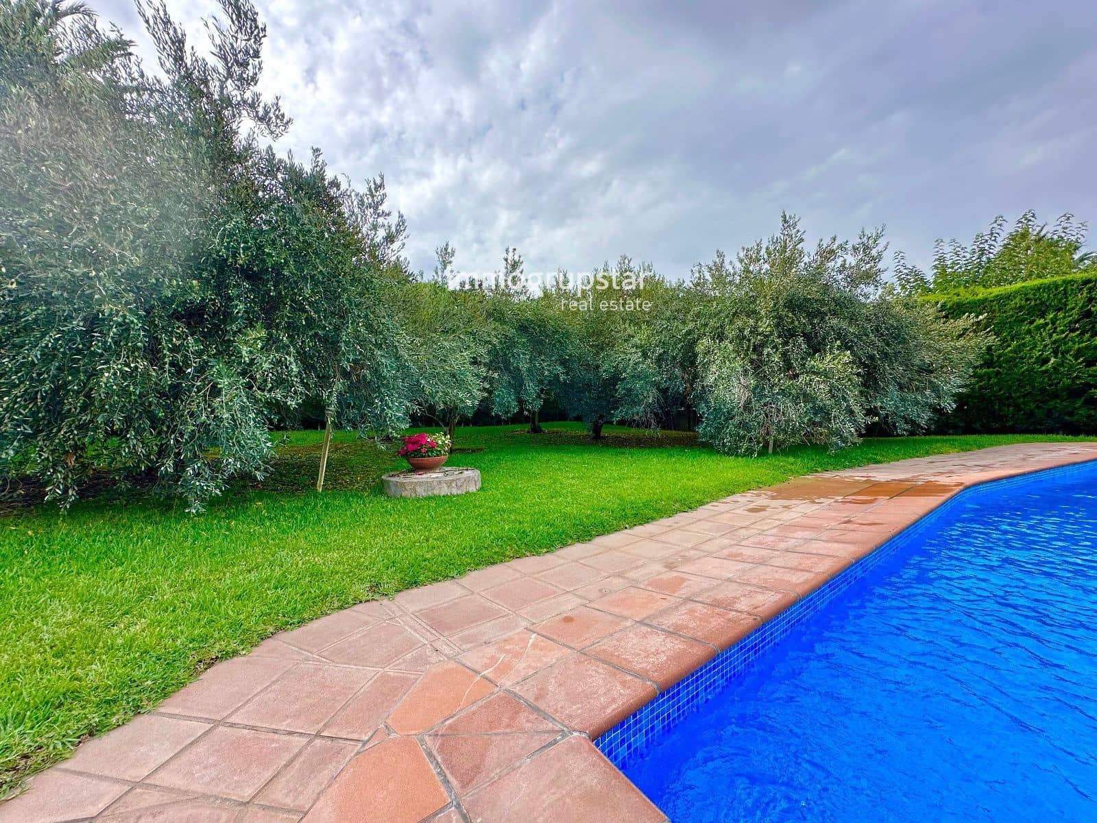 6 soverom Villa til salgs i Calonge i Sant Antoni med svømmebasseng garasje - € 590 000 (Ref: 9180363)