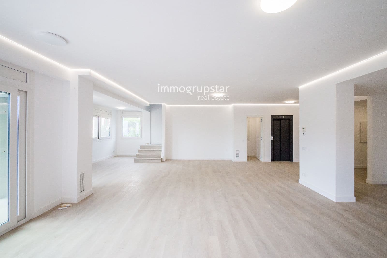 5 soverom Villa til salgs i Palamos med svømmebasseng garasje - € 1 850 000 (Ref: 9201608)