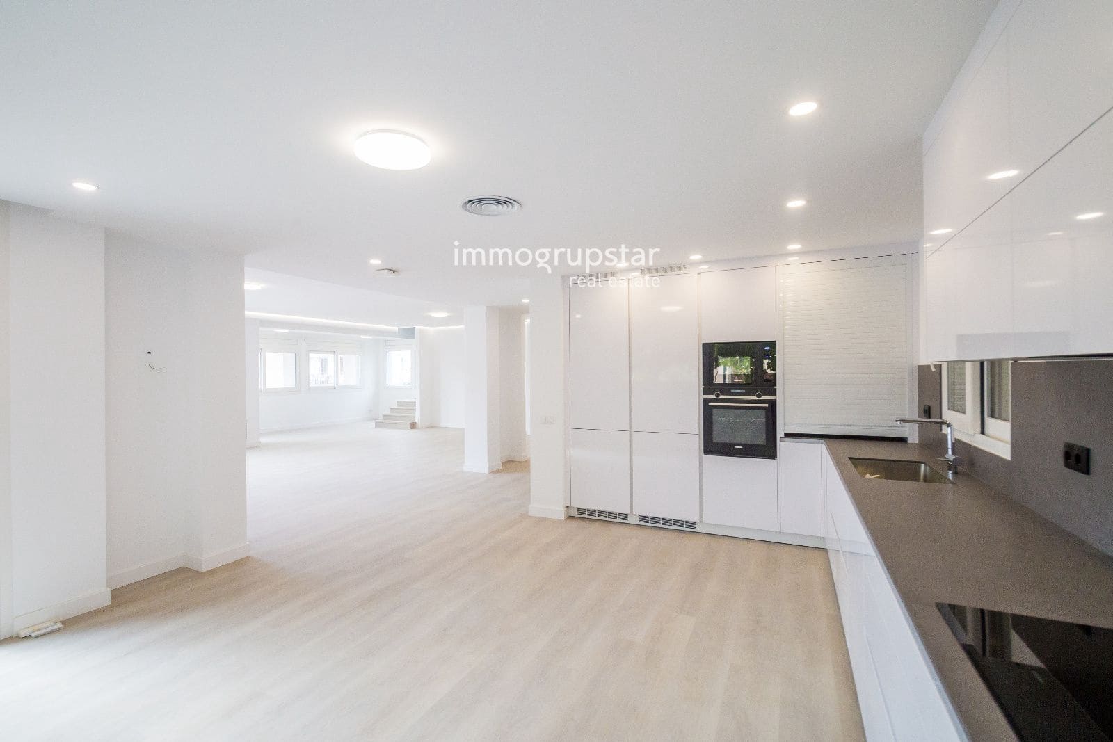 5 soverom Villa til salgs i Palamos med svømmebasseng garasje - € 1 850 000 (Ref: 9201608)