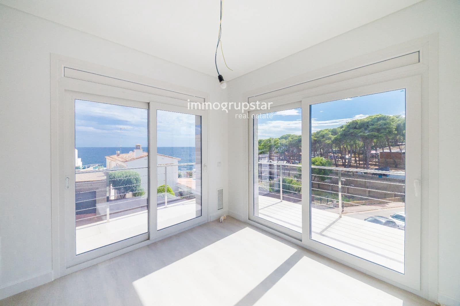 5 soverom Villa til salgs i Palamos med svømmebasseng garasje - € 1 850 000 (Ref: 9201608)