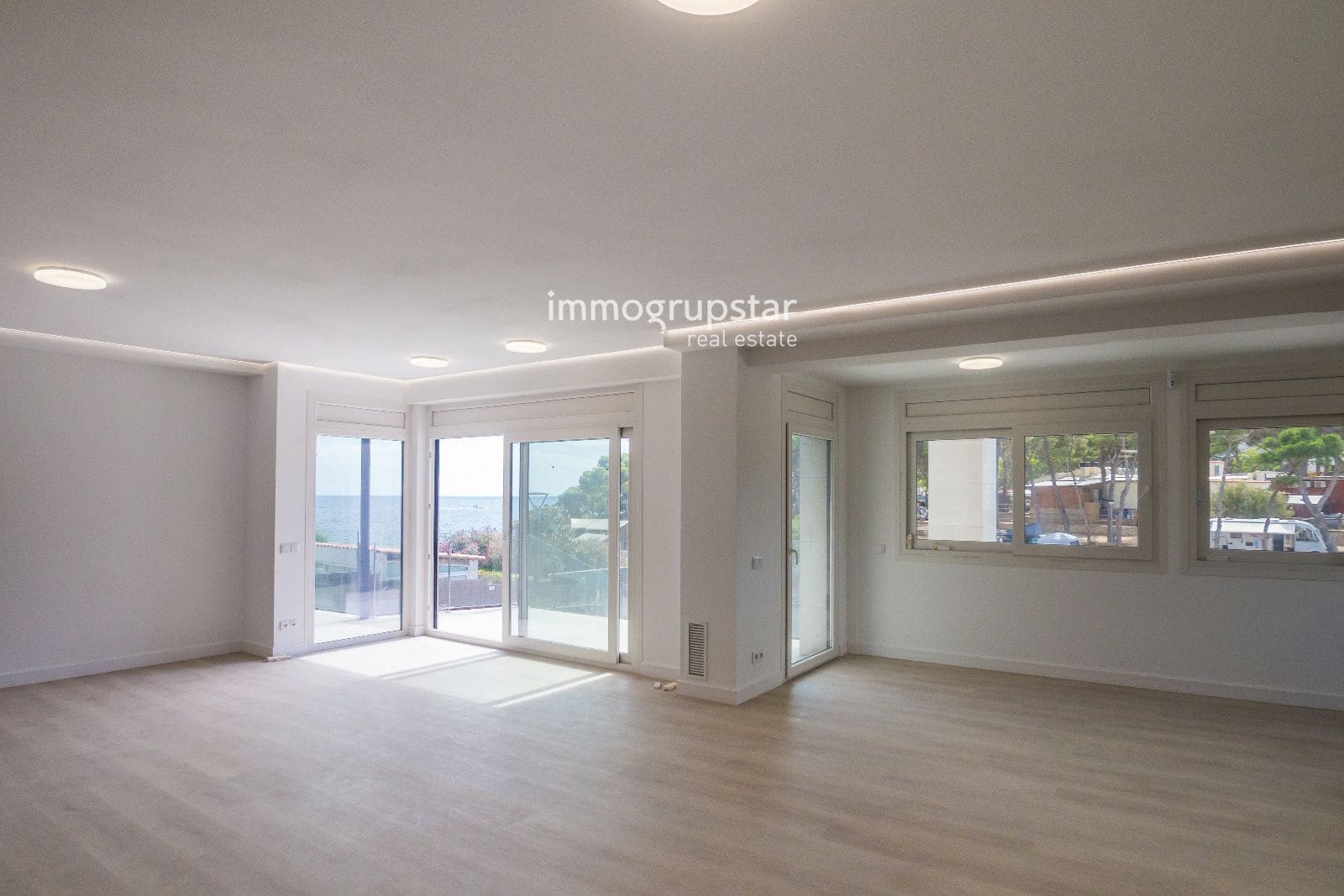 5 soverom Villa til salgs i Palamos med svømmebasseng garasje - € 1 850 000 (Ref: 9201608)