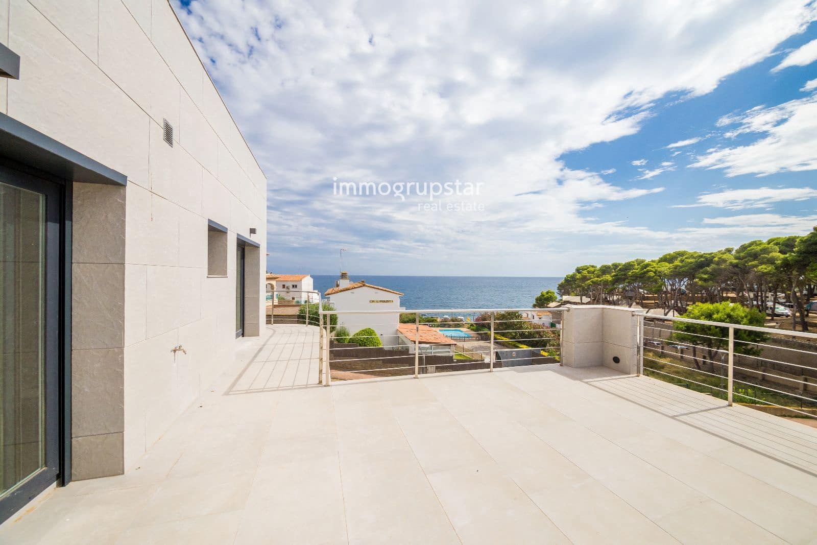 5 soverom Villa til salgs i Palamos med svømmebasseng garasje - € 1 850 000 (Ref: 9201608)