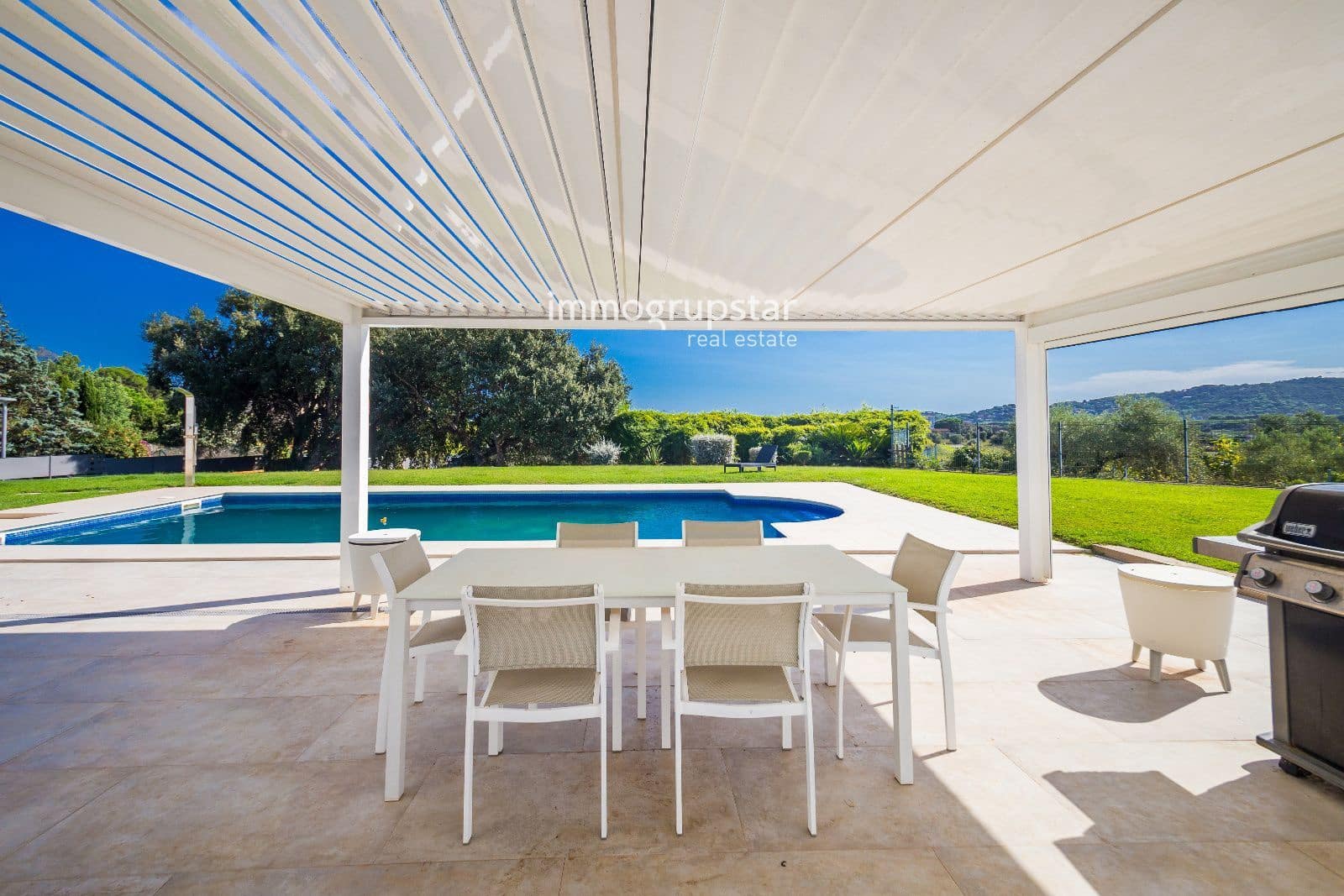 4 chambre Villa/Maison à vendre à Sant Antoni de Calonge avec piscine garage - 995 000 € (Ref: 9208902)