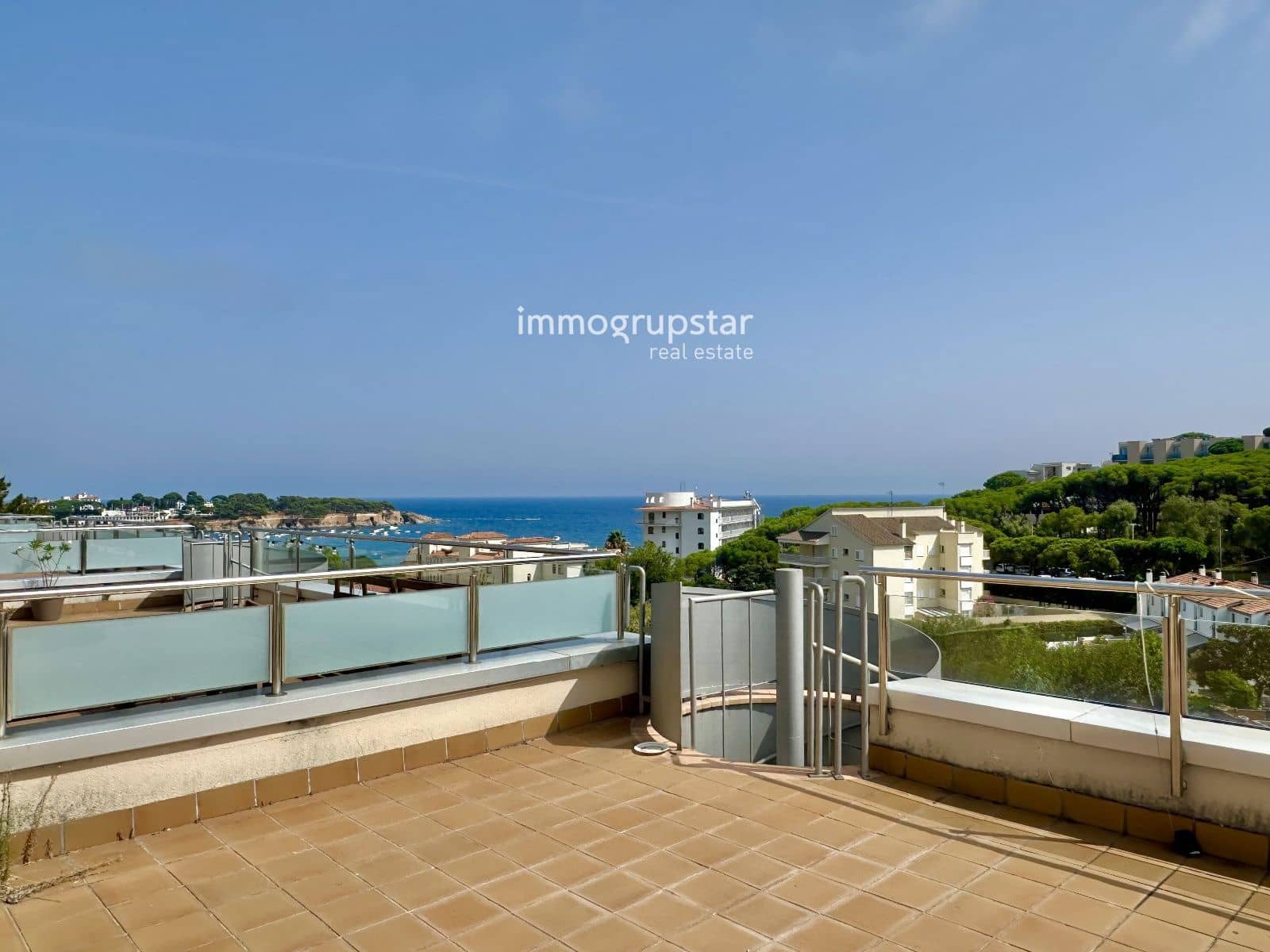3 soveværelse Penthouse til salg i Sant Feliu de Guixols med swimmingpool garage - € 585.000 (Ref: 9216793)
