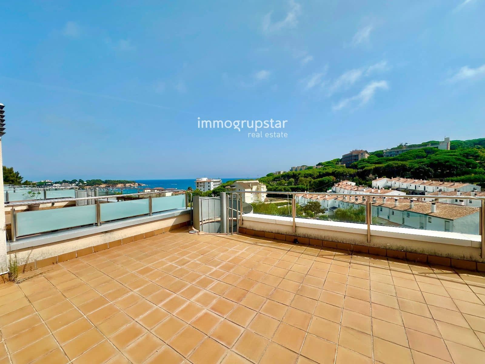 3 soveværelse Penthouse til salg i Sant Feliu de Guixols med swimmingpool garage - € 585.000 (Ref: 9216793)