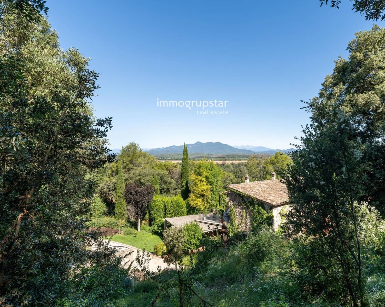 5 soveværelse Villa til salg i Esponella med swimmingpool garage - € 1.300.000 (Ref: 9254044)