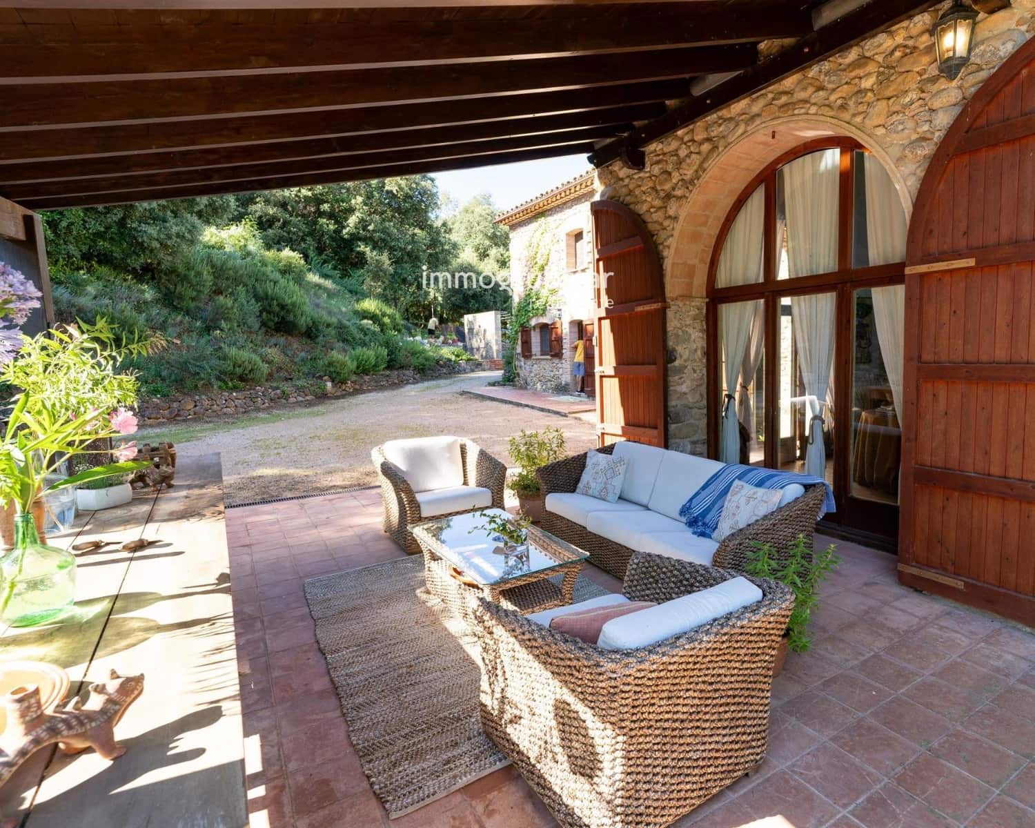 5 soveværelse Villa til salg i Esponella med swimmingpool garage - € 1.300.000 (Ref: 9254044)