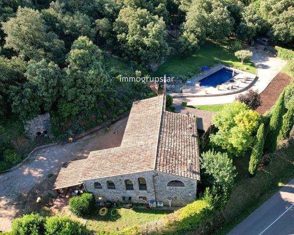 5 soverom Villa til salgs i Esponellà med svømmebasseng garasje - € 1 300 000 (Ref: 9254044)