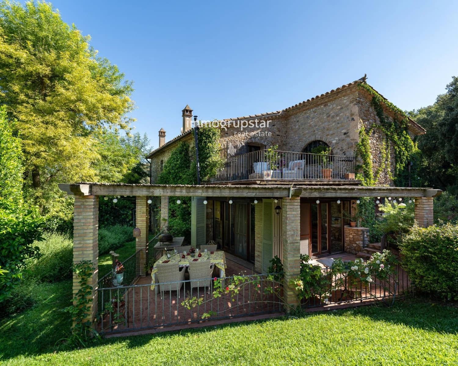 5 soveværelse Villa til salg i Esponella med swimmingpool garage - € 1.300.000 (Ref: 9254044)