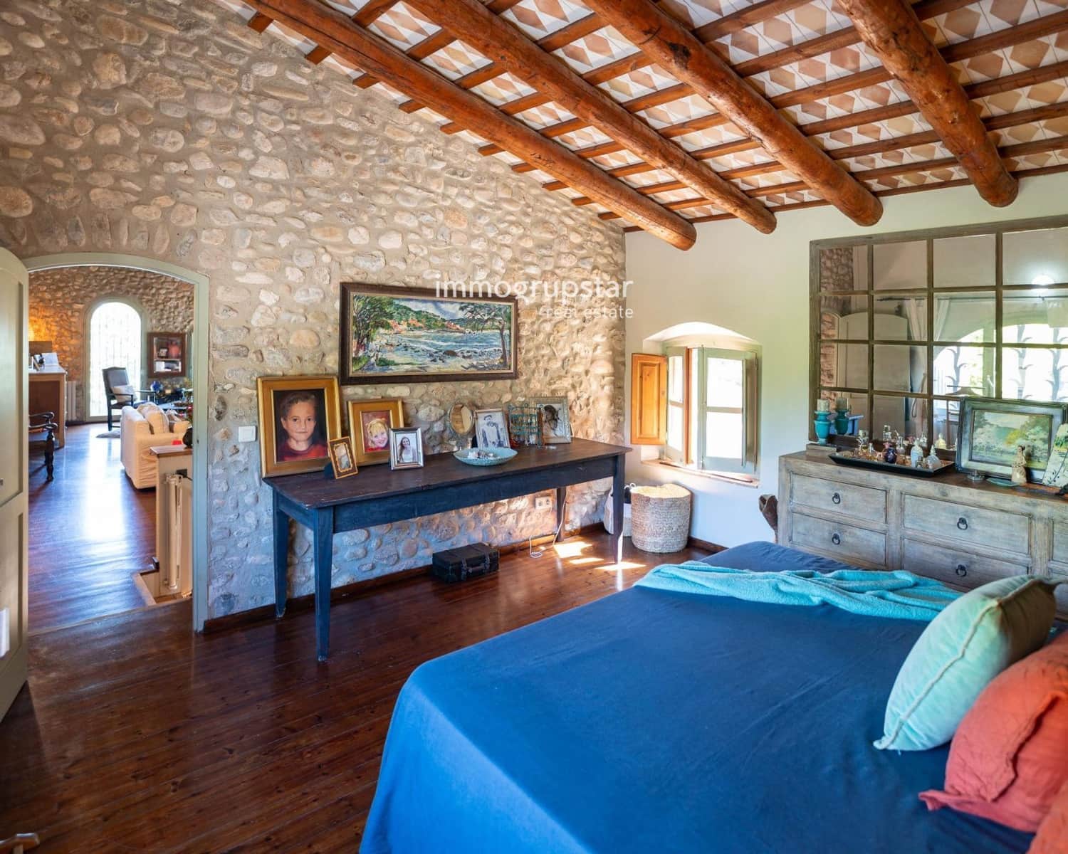 5 soveværelse Villa til salg i Esponella med swimmingpool garage - € 1.300.000 (Ref: 9254044)