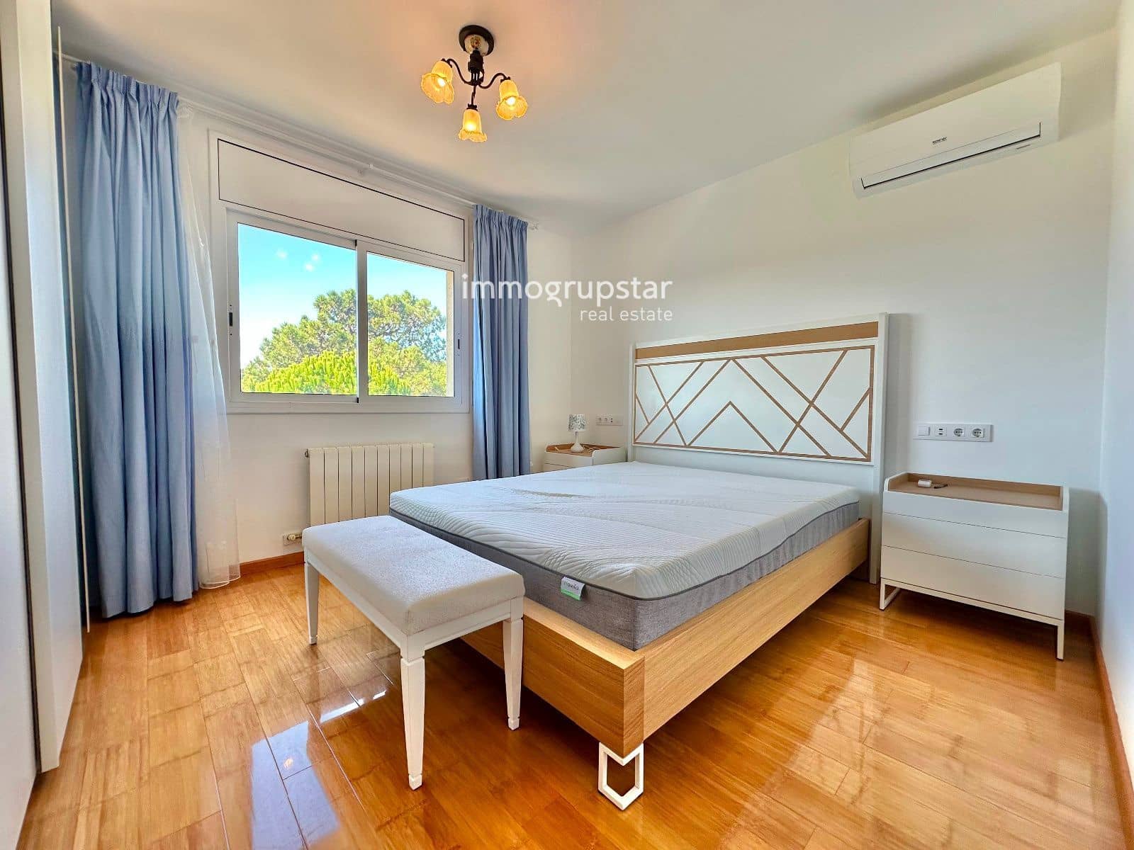 5 bedroom Villa for sale in Lloret de Mar with pool garage - € 795,000 (Ref: 9307272)