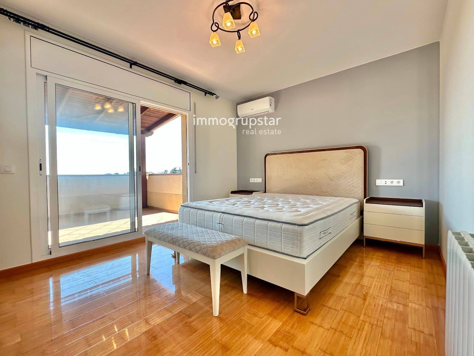 5 bedroom Villa for sale in Lloret de Mar with pool garage - € 795,000 (Ref: 9307272)