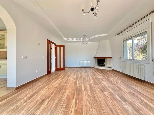 5 chambre Villa/Maison à vendre à Urbanitzacions del Nord, Lloret de Mar avec piscine garage - 795 000 € (Ref: 9307272)