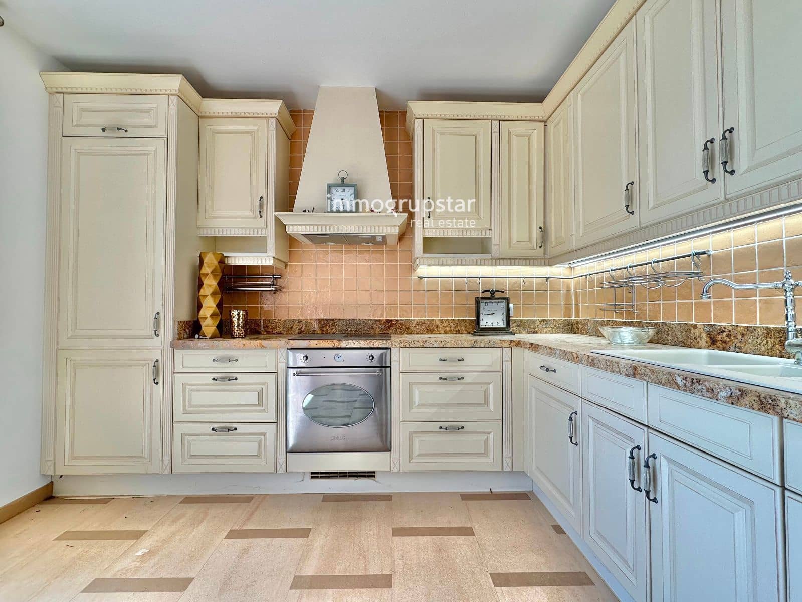 5 bedroom Villa for sale in Lloret de Mar with pool garage - € 795,000 (Ref: 9307272)