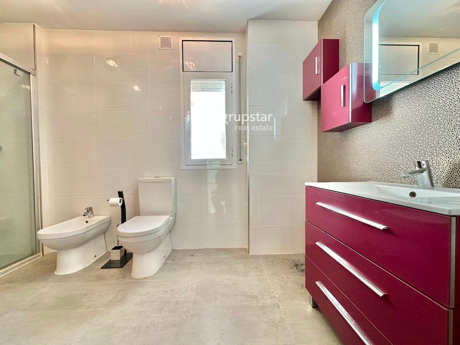 5 bedroom Villa for sale in Lloret de Mar with pool garage - € 795,000 (Ref: 9307272)