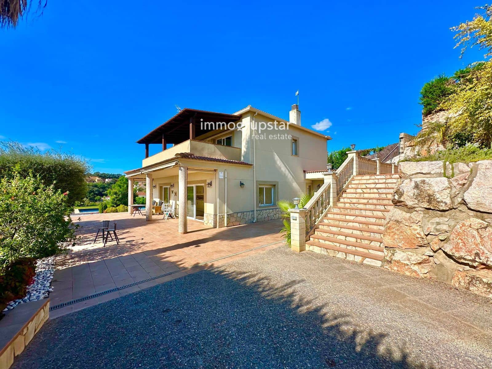 5 bedroom Villa for sale in Lloret de Mar with pool garage - € 795,000 (Ref: 9307272)