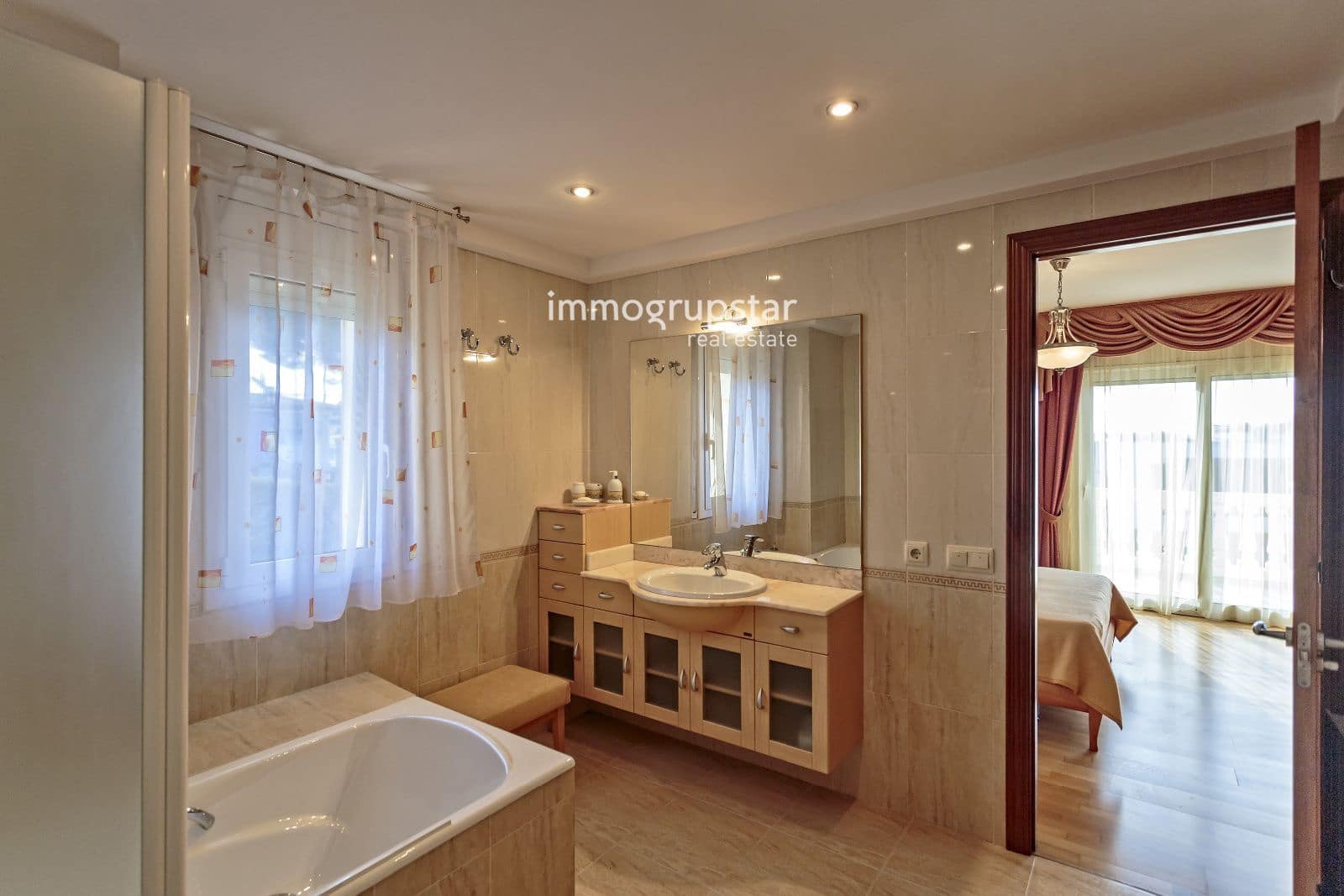 4 chambre Villa/Maison à vendre à Platja d'Aro avec piscine garage - 1 400 000 € (Ref: 9307273)