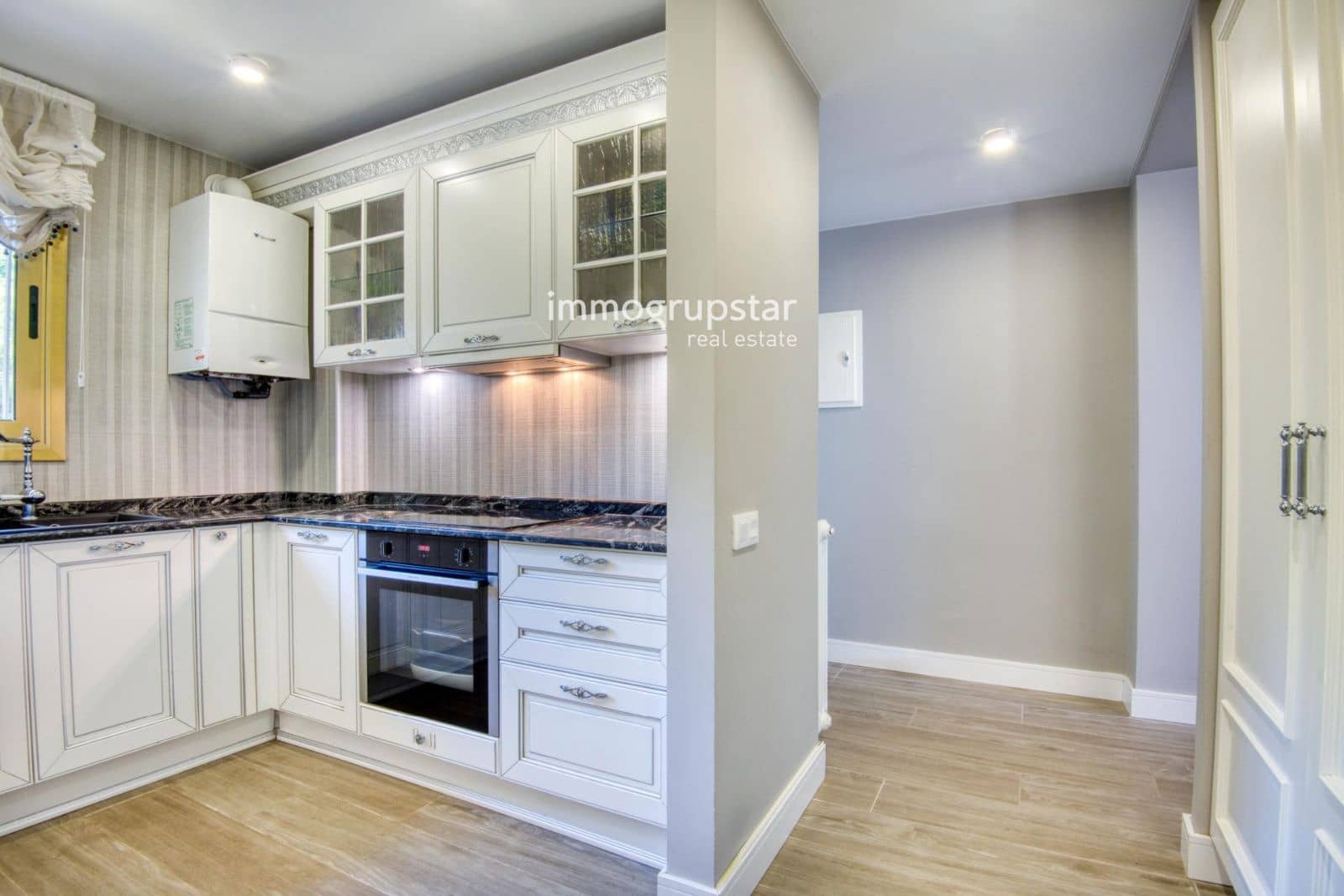 2 slaapkamer Flat te koop in Sant Feliu de Guixols met zwembad garage - € 650.000 (Ref: 9340369)