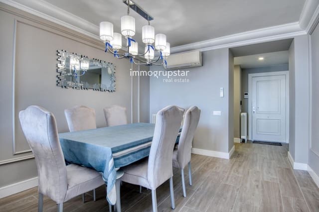 2 slaapkamer Flat te koop in Sant Feliu de Guíxols met zwembad garage - € 650.000 (Ref: 9340369)