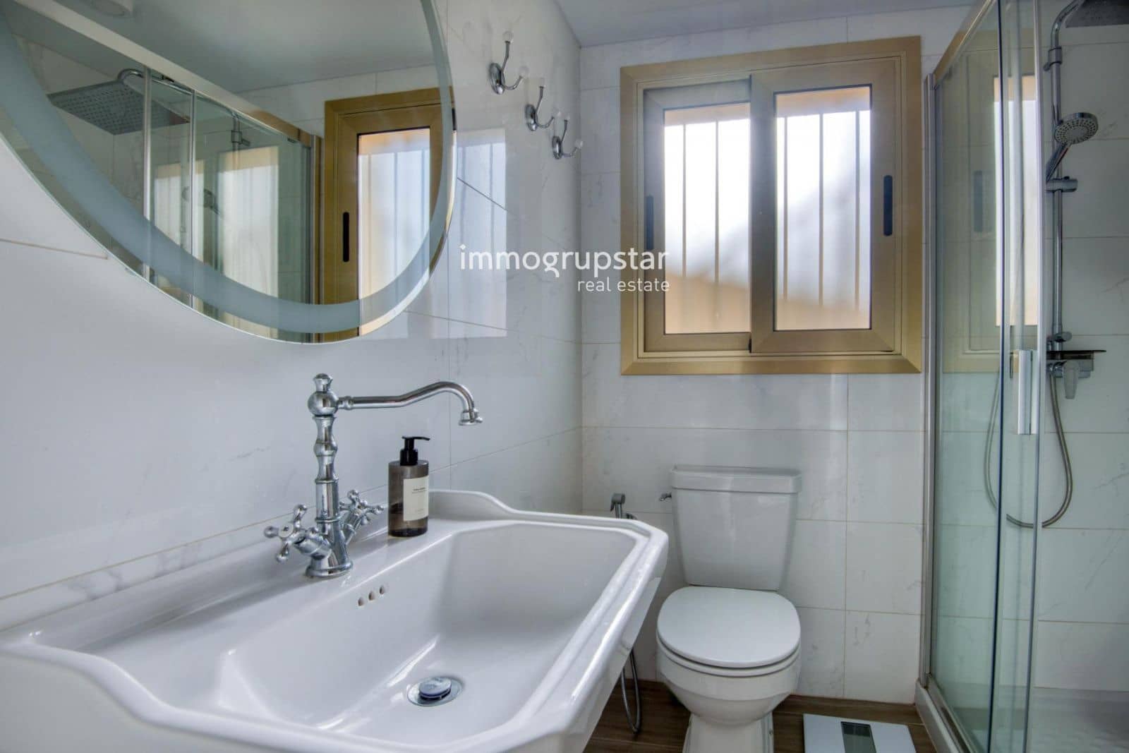 2 slaapkamer Flat te koop in Sant Feliu de Guixols met zwembad garage - € 650.000 (Ref: 9340369)