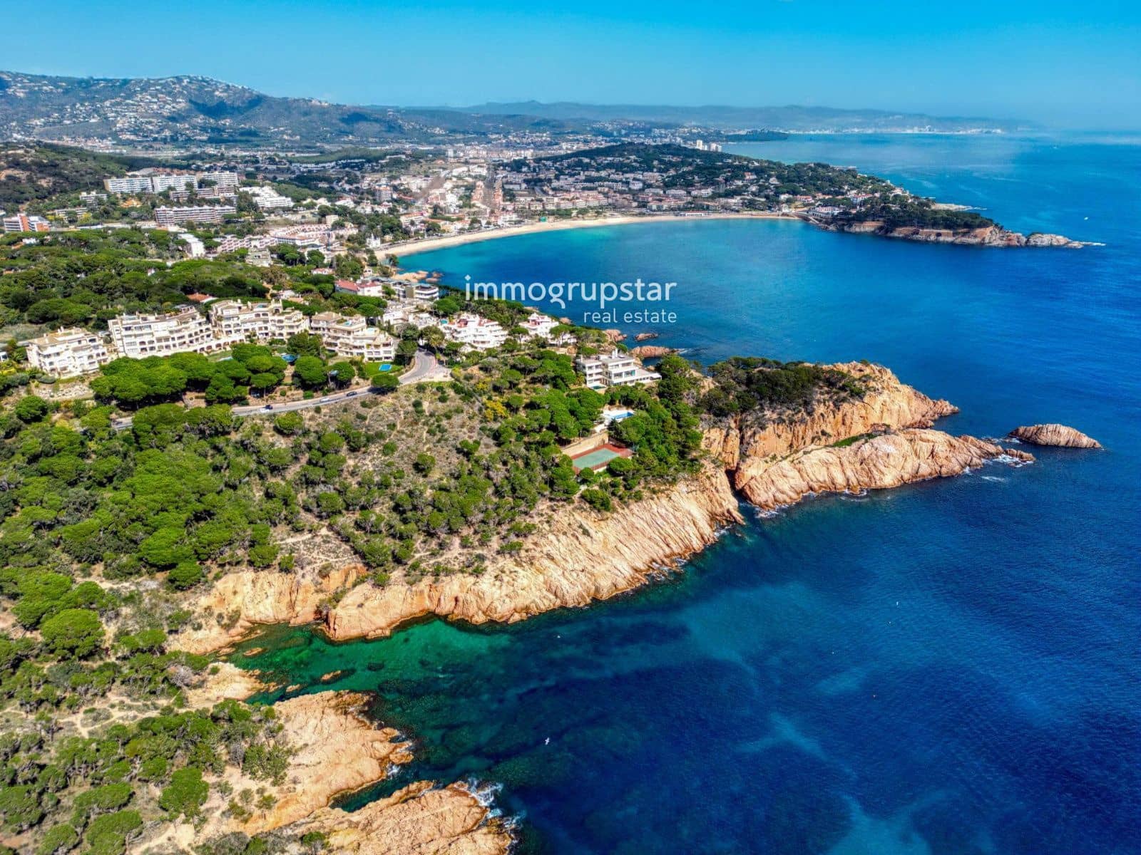 2 slaapkamer Flat te koop in Sant Feliu de Guixols met zwembad garage - € 650.000 (Ref: 9340369)