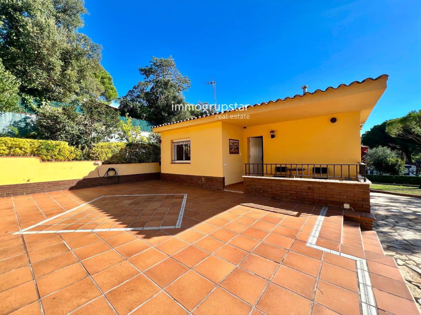 3 soveværelse Villa til salg i Santa Cristina d'Aro med swimmingpool garage - € 377.500 (Ref: 9345604)