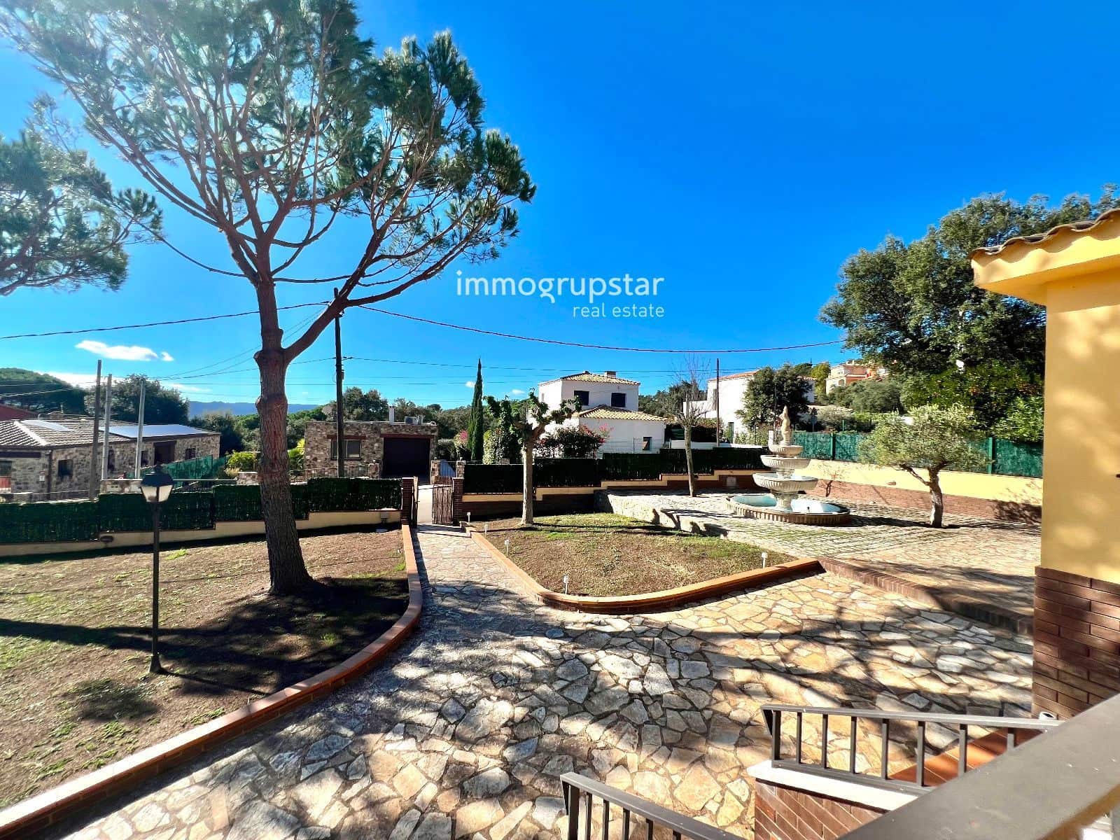 3 soveværelse Villa til salg i Santa Cristina d'Aro med swimmingpool garage - € 377.500 (Ref: 9345604)