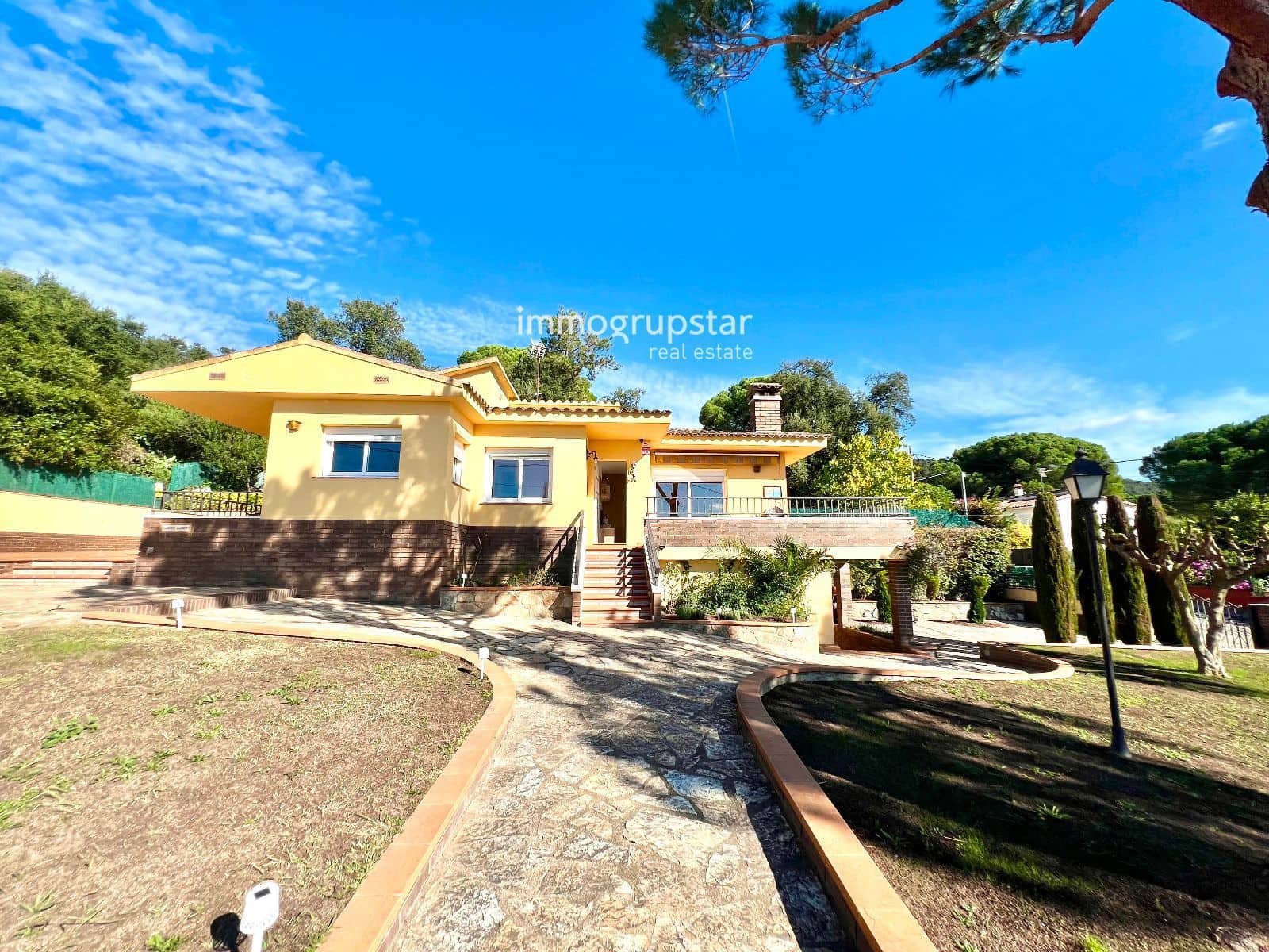 3 soveværelse Villa til salg i Santa Cristina d'Aro med swimmingpool garage - € 377.500 (Ref: 9345604)