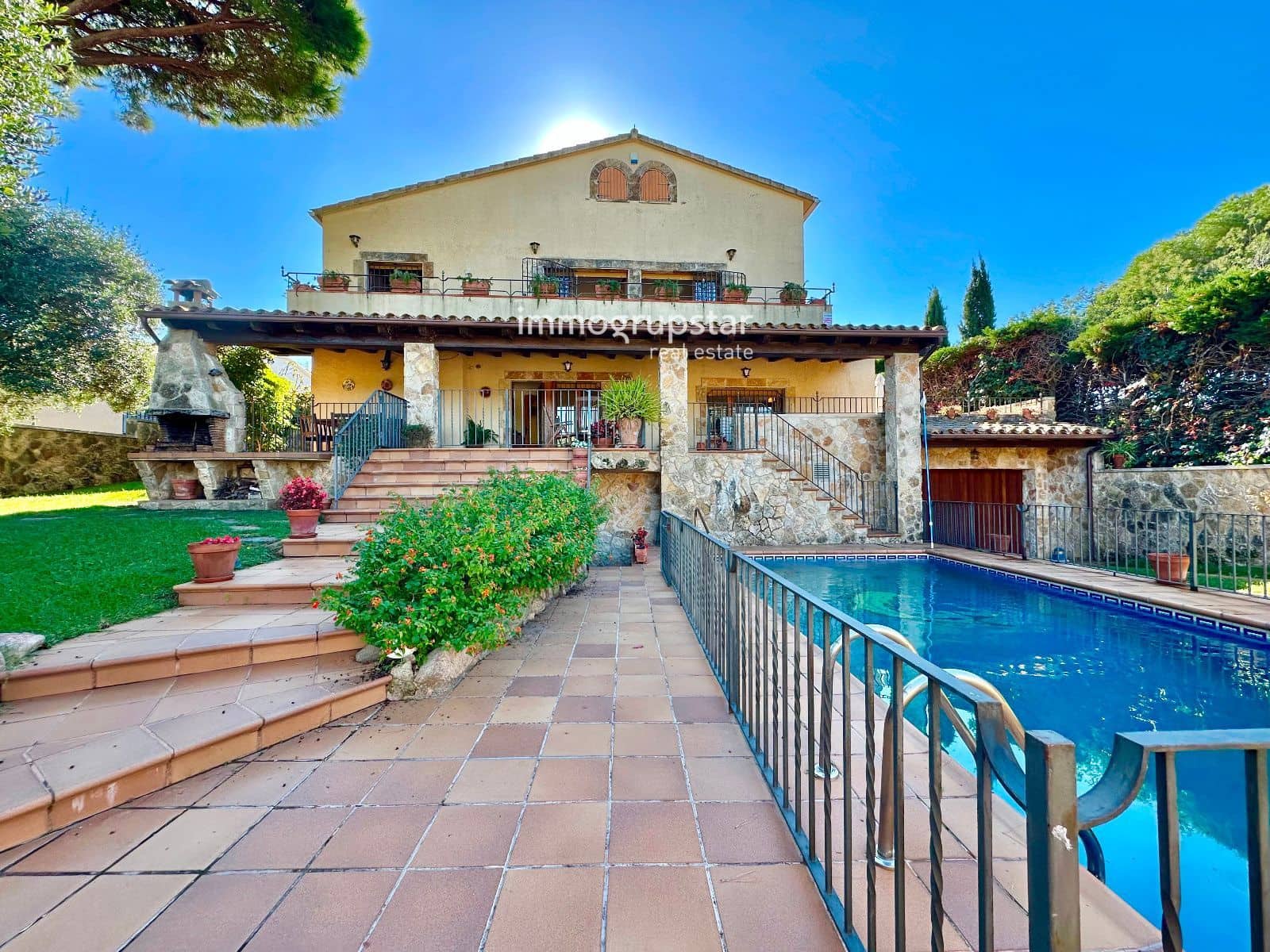 8 soverom Villa til salgs i Castell-Platja d'Aro med svømmebasseng garasje - € 590 000 (Ref: 9348635)