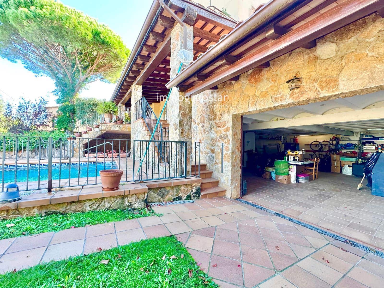 8 soverom Villa til salgs i Castell-Platja d'Aro med svømmebasseng garasje - € 590 000 (Ref: 9348635)