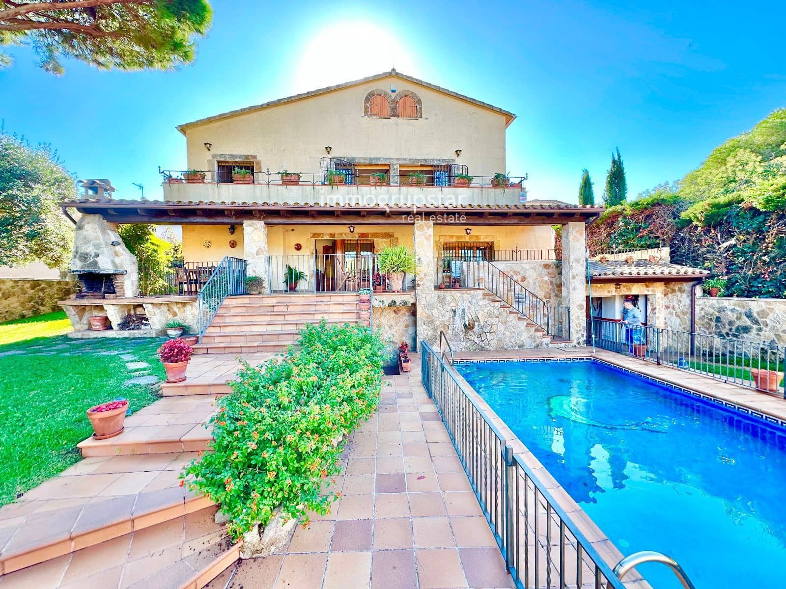 8 soverom Villa til salgs i Castell-Platja d'Aro med svømmebasseng garasje - € 590 000 (Ref: 9348635)