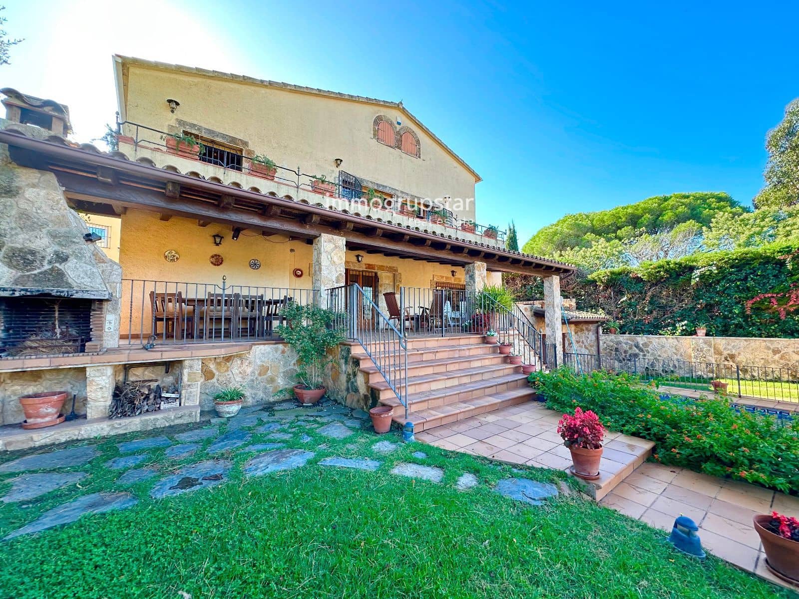 8 soverom Villa til salgs i Castell-Platja d'Aro med svømmebasseng garasje - € 590 000 (Ref: 9348635)