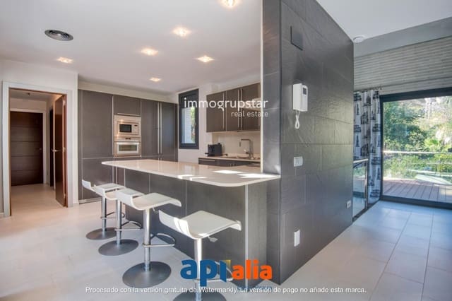 3 slaapkamer Villa te koop in Blanes met zwembad garage - € 1.500.000 (Ref: 9354045)