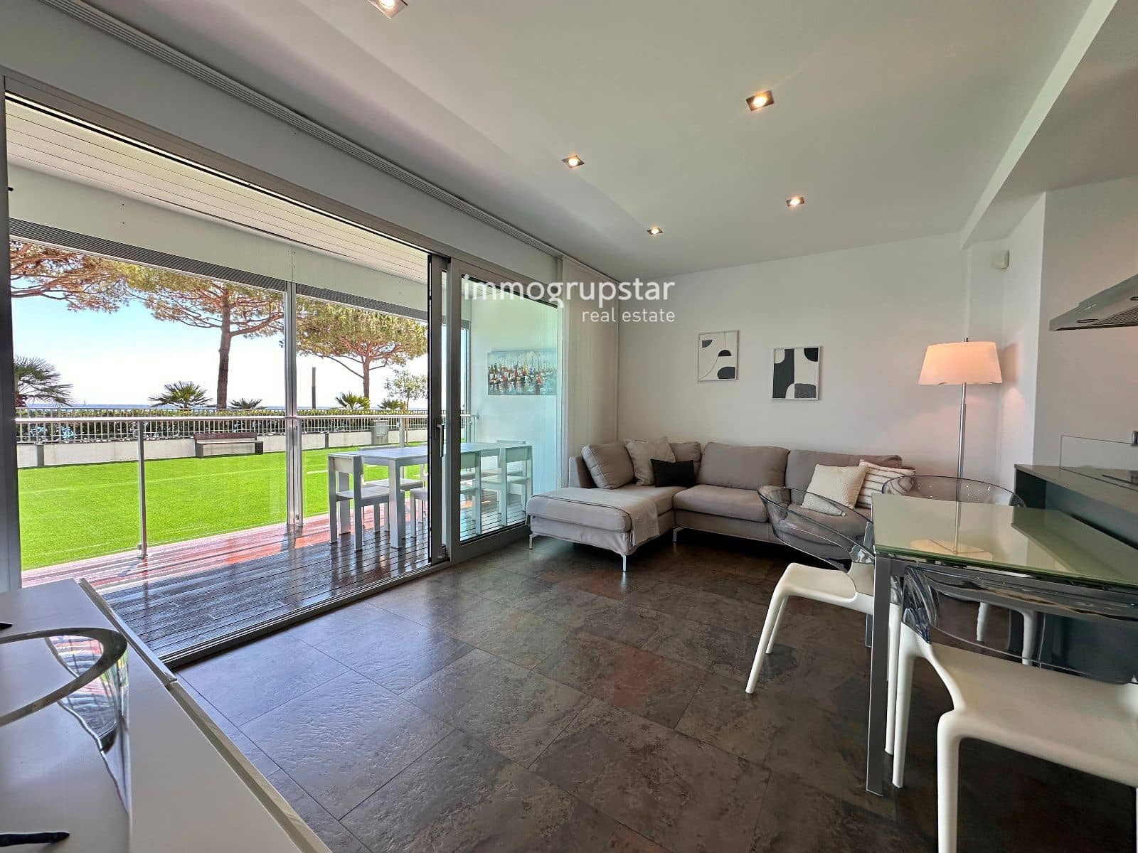 2 soverom Leilighet til salgs i Platja d'Aro med svømmebasseng garasje - € 690 000 (Ref: 9360569)