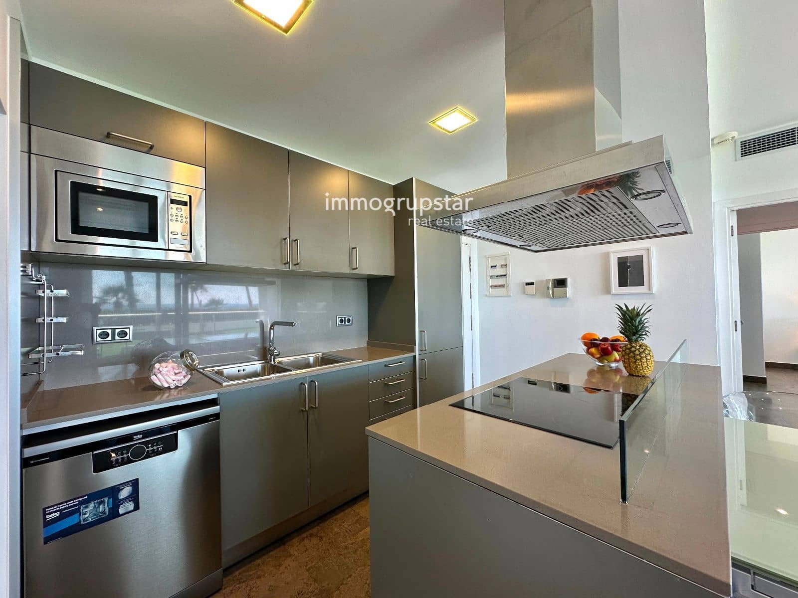 2 soverom Leilighet til salgs i Platja d'Aro med svømmebasseng garasje - € 690 000 (Ref: 9360569)