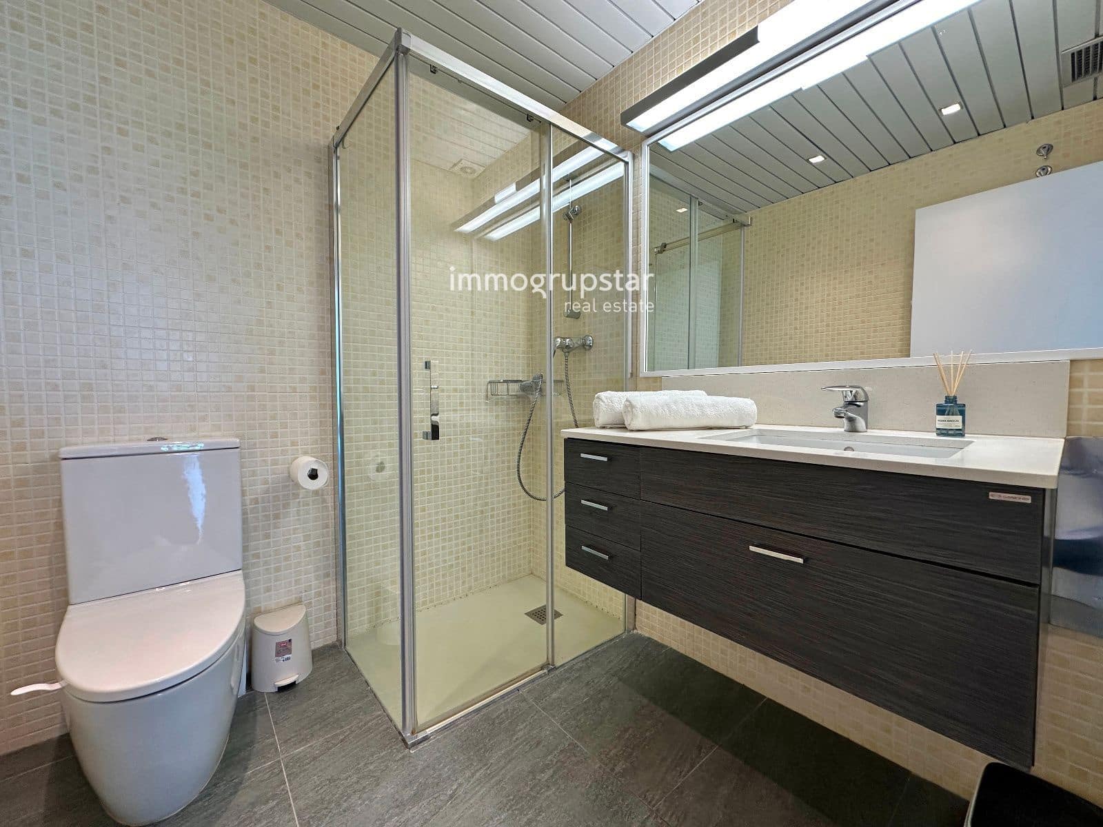 2 soverom Leilighet til salgs i Platja d'Aro med svømmebasseng garasje - € 690 000 (Ref: 9360569)