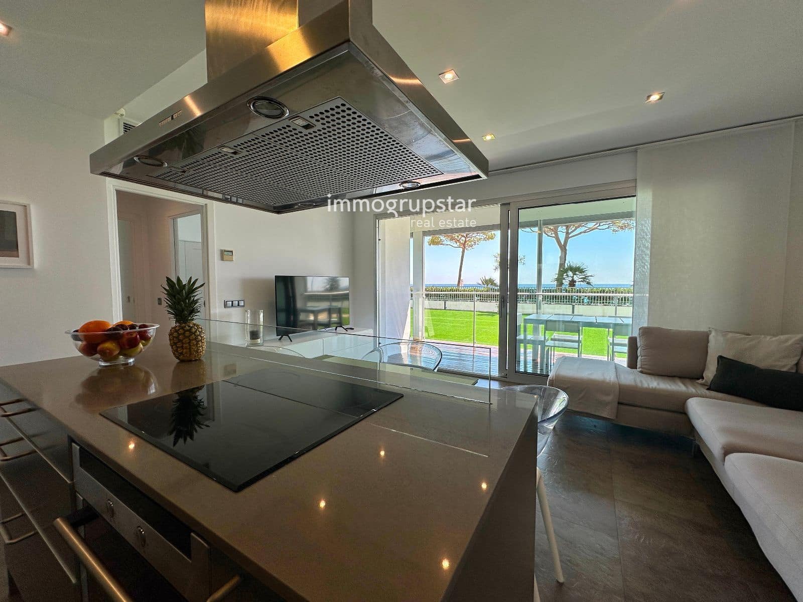 2 soverom Leilighet til salgs i Platja d'Aro med svømmebasseng garasje - € 690 000 (Ref: 9360569)