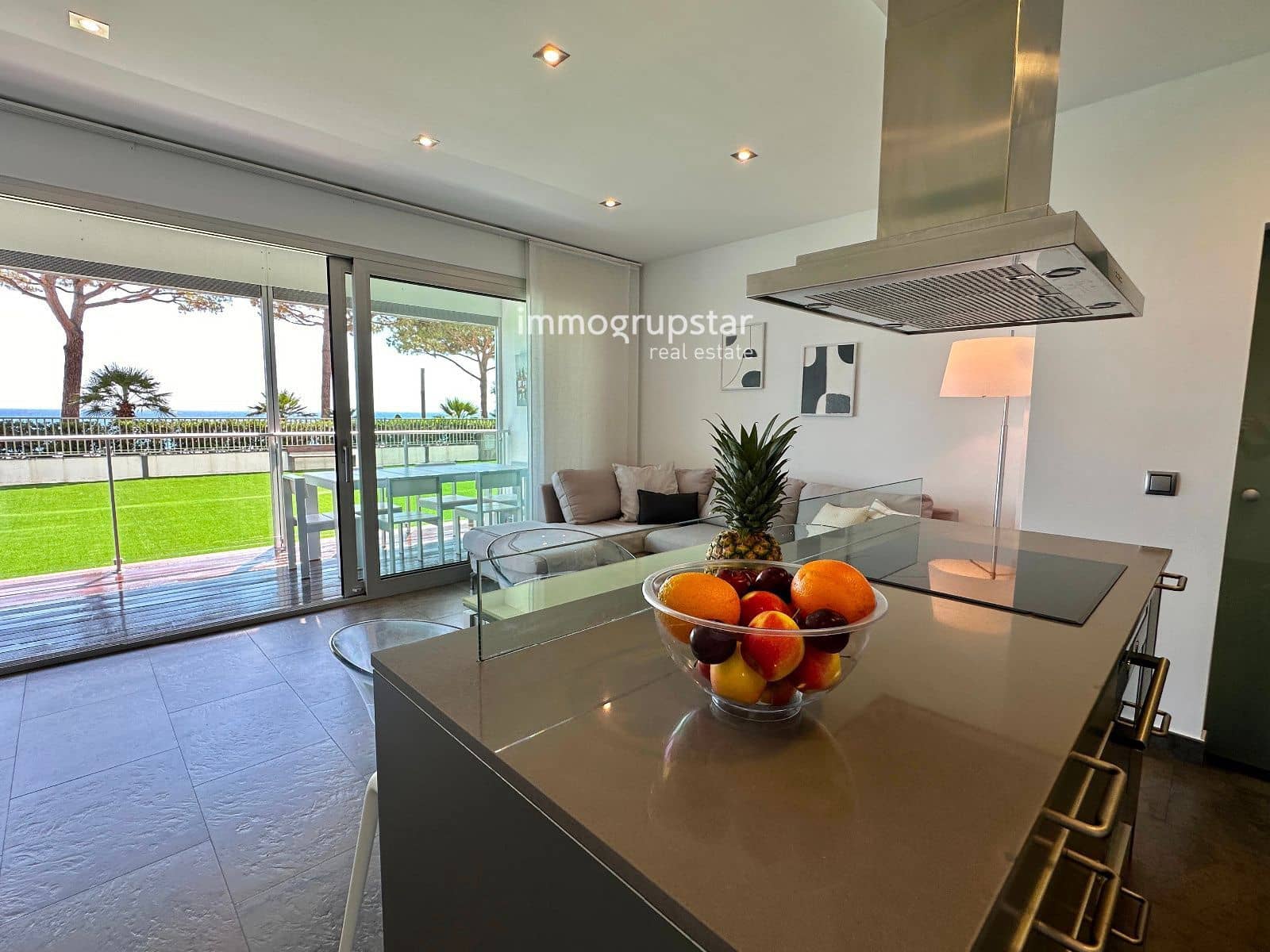 2 soverom Leilighet til salgs i Platja d'Aro med svømmebasseng garasje - € 690 000 (Ref: 9360569)