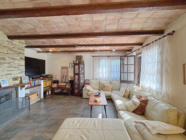 6 chambre Villa/Maison à vendre à Platja d'Aro, Castell-Platja d'Aro avec piscine garage - 875 000 € (Ref: 9372825)