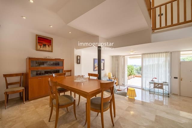 3 slaapkamer Huis te koop in Sant Feliu de Guíxols met zwembad garage - € 695.000 (Ref: 9386422)