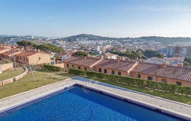 3 makuuhuone Omakotitalo myytävänä paikassa S'Agaro, Castell-Platja d'Aro mukana uima-altaan 
autotalli - 625 000 € (Ref: 9386422)