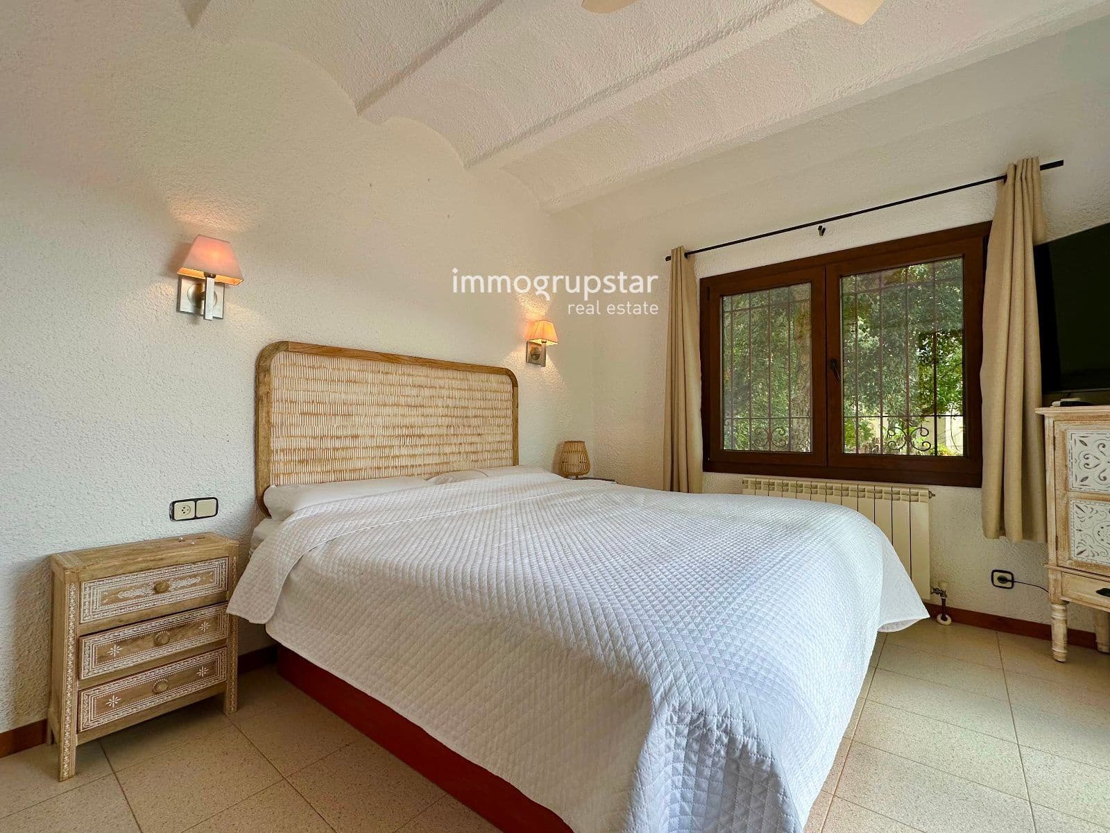 4 chambre Villa/Maison à vendre à Sant Antoni de Calonge avec piscine garage - 695 000 € (Ref: 9395365)