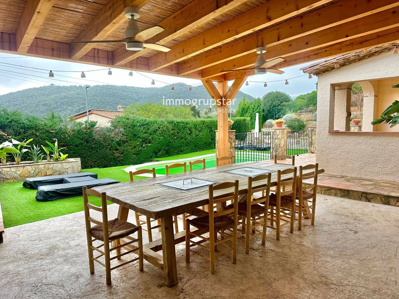 4 chambre Villa/Maison à vendre à Sant Antoni de Calonge avec piscine garage - 695 000 € (Ref: 9395365)