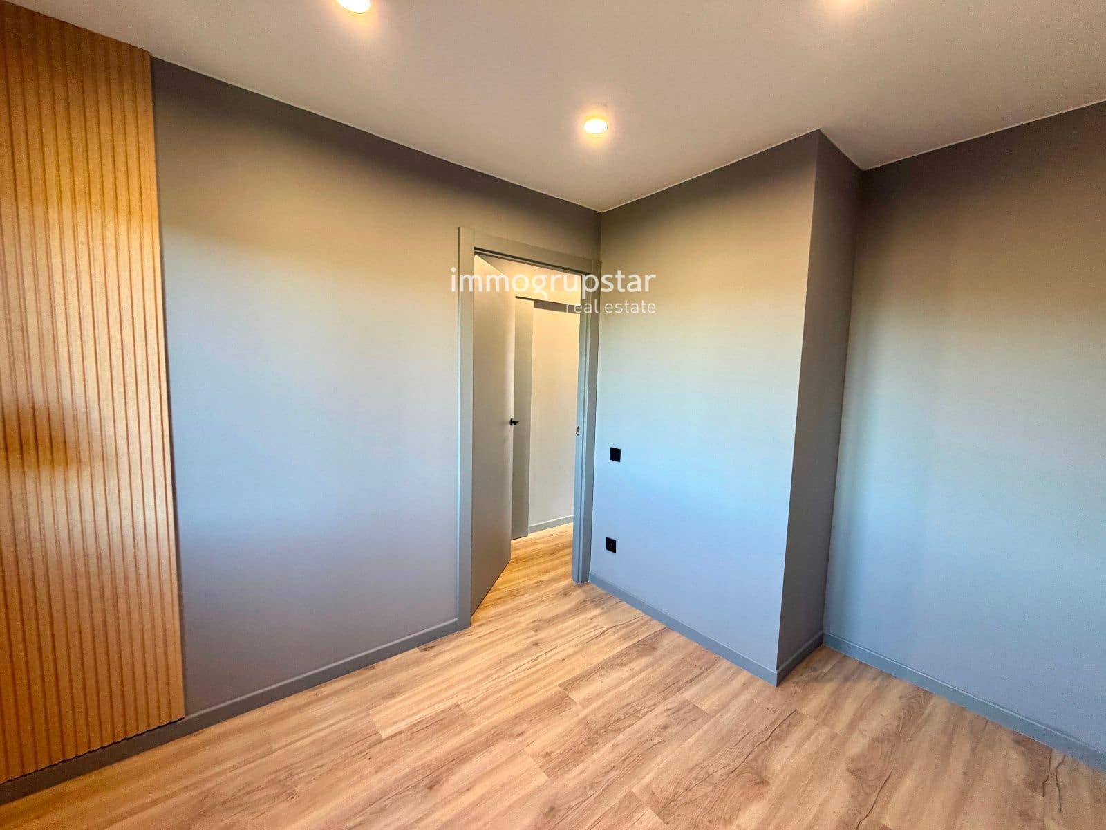 2 bedroom Flat for sale in Platja d'Aro with pool - € 270,000 (Ref: 9415314)