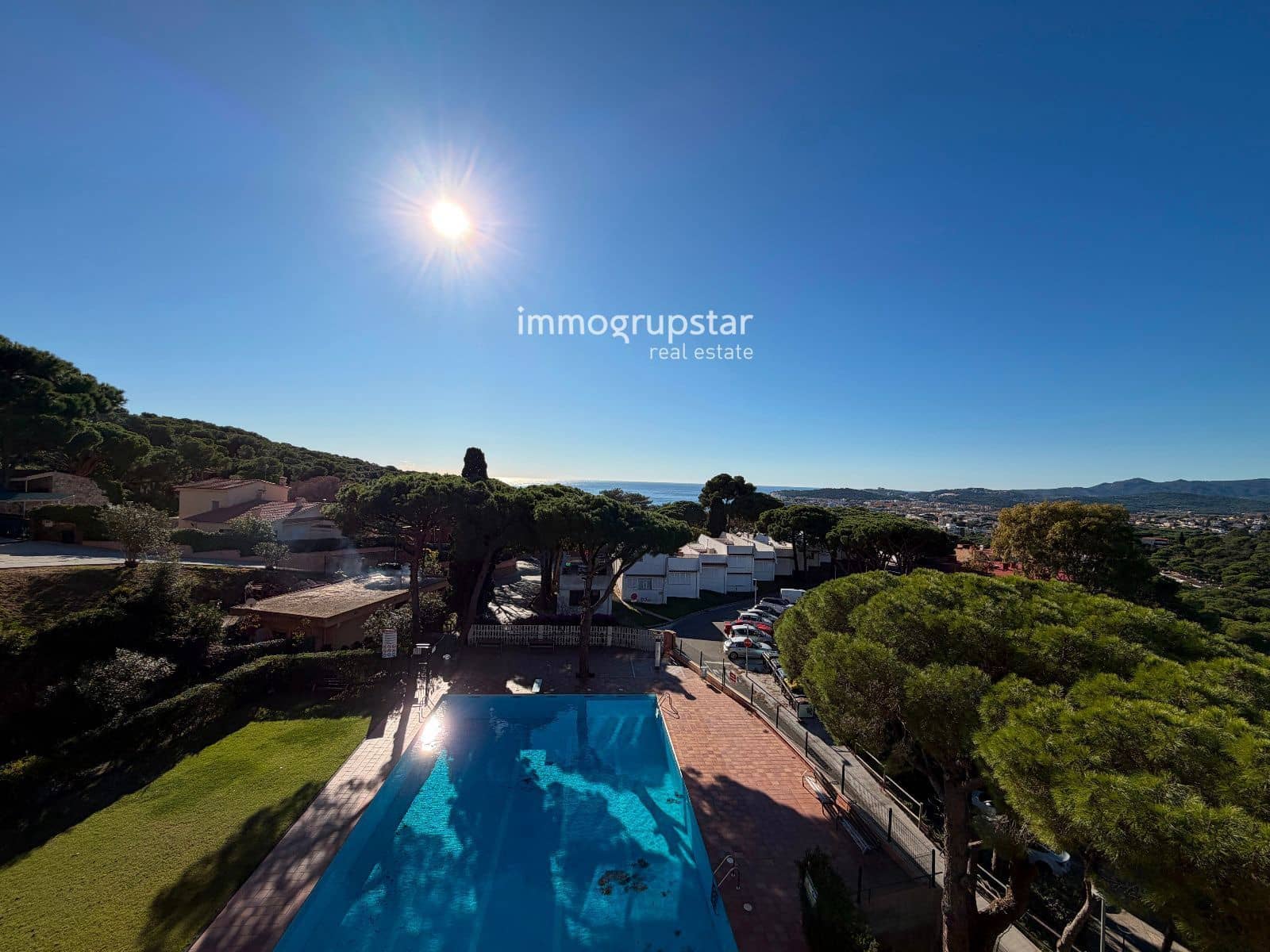 2 bedroom Flat for sale in Platja d'Aro with pool - € 270,000 (Ref: 9415314)