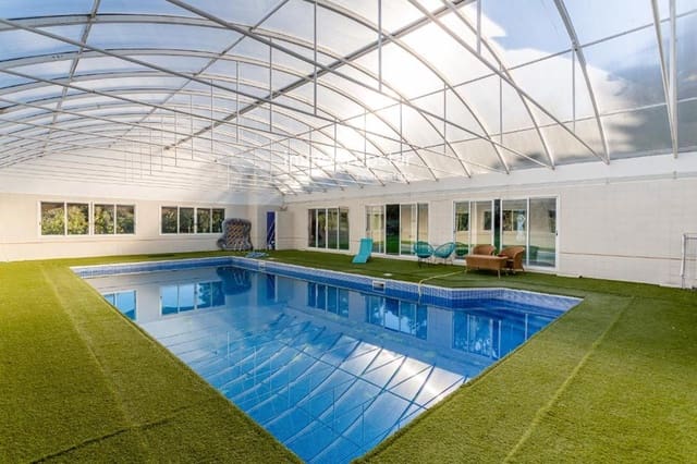 4 camera da letto Villa in vendita in Santa Cristina d'Aro con piscina - 799.000 € (Rif: 9432656)