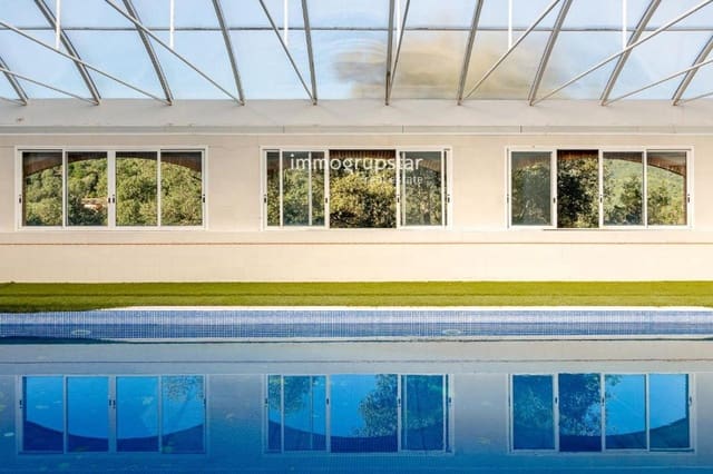 4 camera da letto Villa in vendita in Santa Cristina d'Aro con piscina - 799.000 € (Rif: 9432656)